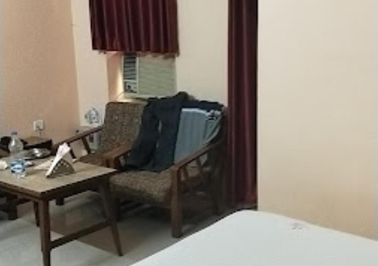 Vijieya Hotel Bihar Saharsa Kültér fotó