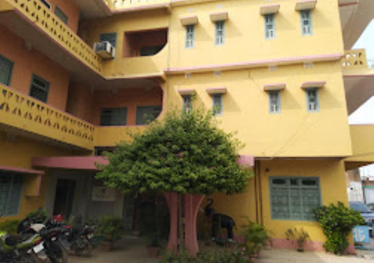 Vijieya Hotel Bihar Saharsa Kültér fotó